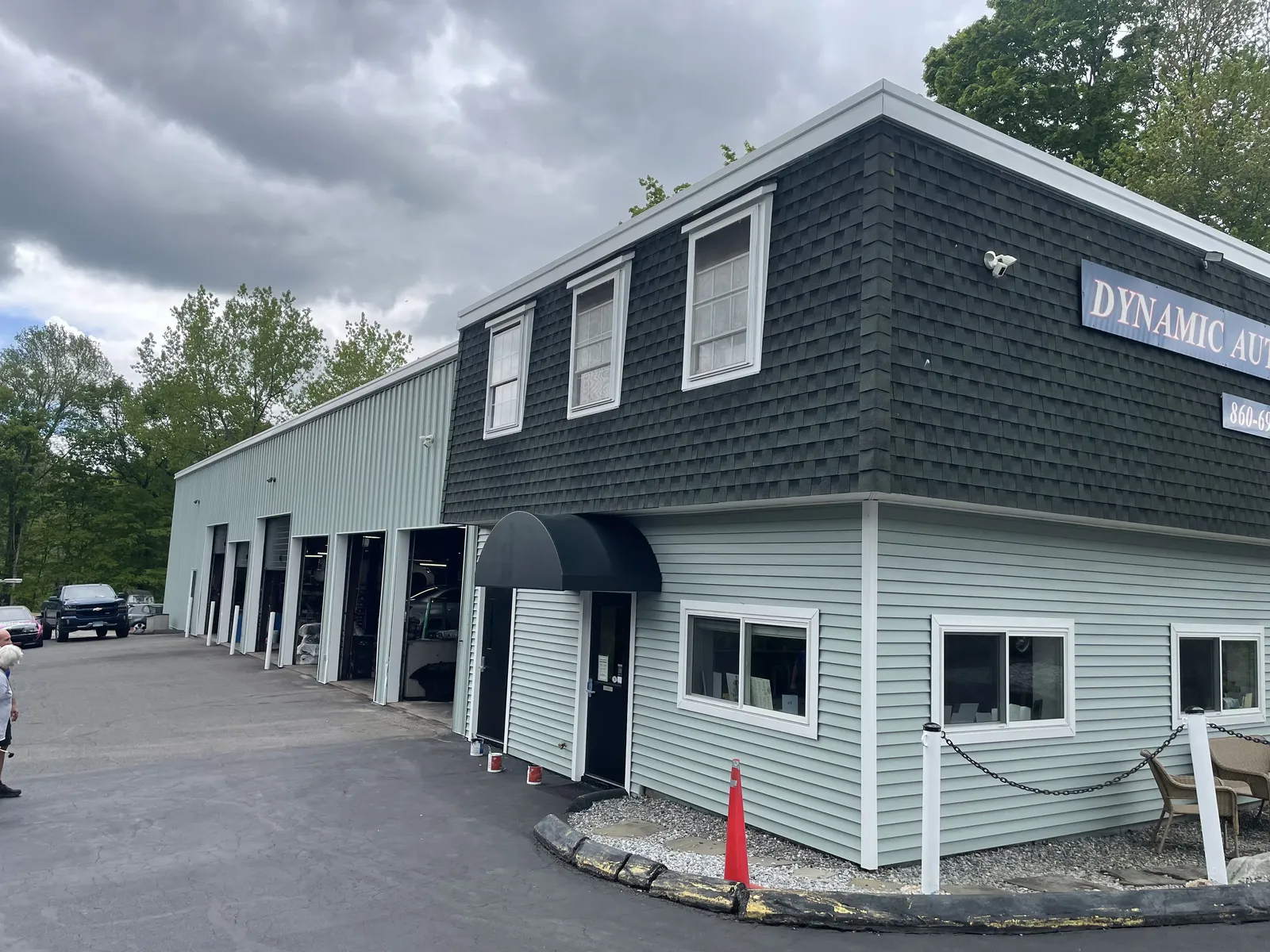Commercial service-bay repaint after painting